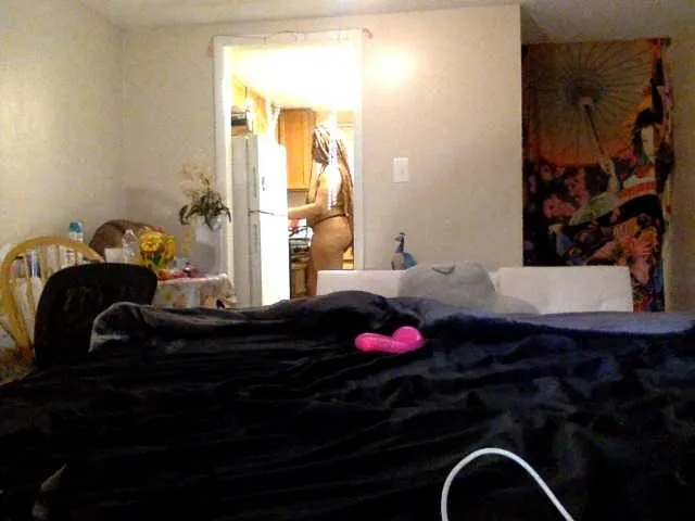 Live sex webcam photo for RichGoddess #277668541