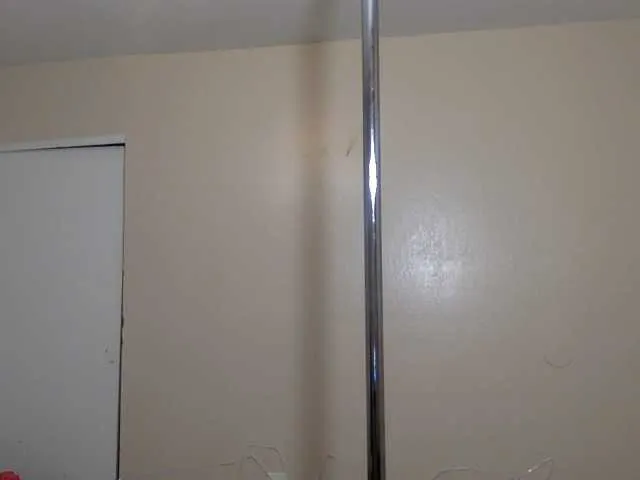 Live sex webcam photo for RichGoddess #277789215