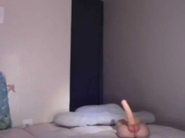 Live sex webcam photo for RichGoddess #277906919