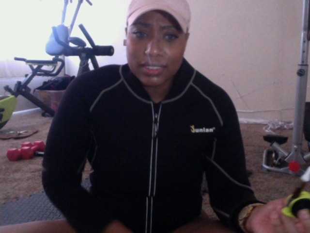 Live sex webcam photo for RichGoddess #277966993