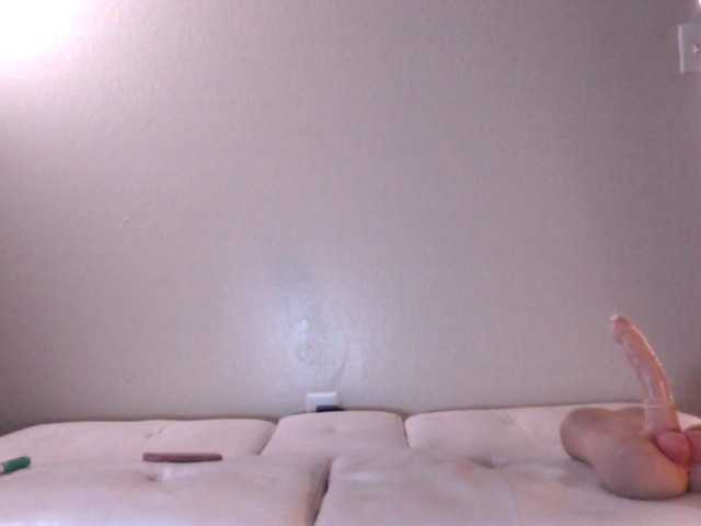 Live sex webcam photo for RichGoddess #277982893