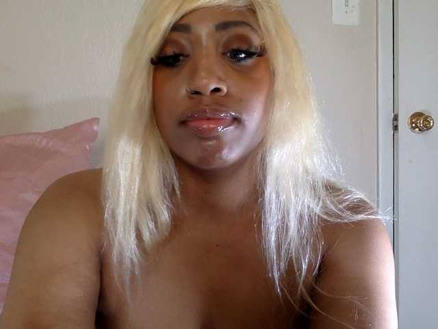 Live sex webcam photo for RichGoddess #278076812