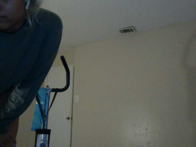 Live sex webcam photo for RichGoddess #287570465