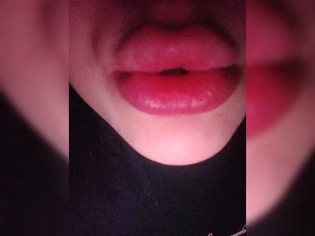 Live sex webcam photo for RichardMouli #277054984