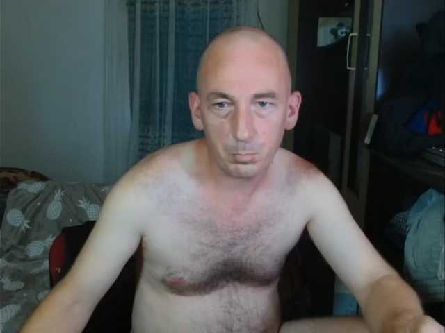 Live sex webcam photo for Richy87111 #275726253