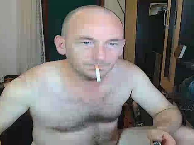 Live sex webcam photo for Richy87111 #276485395