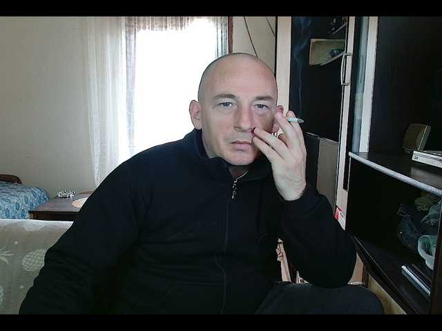 Live sex webcam photo for Richy87111 #277447700