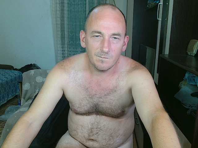 Live sex webcam photo for Richy87111 #289863578