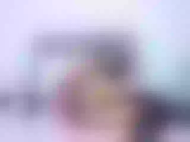 Live sex webcam photo for RihannaGrey #276646945