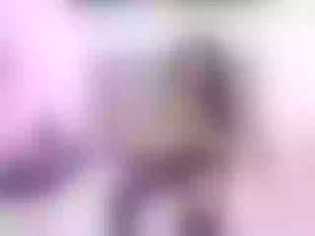 Live sex webcam photo for RihannaGrey #277059104
