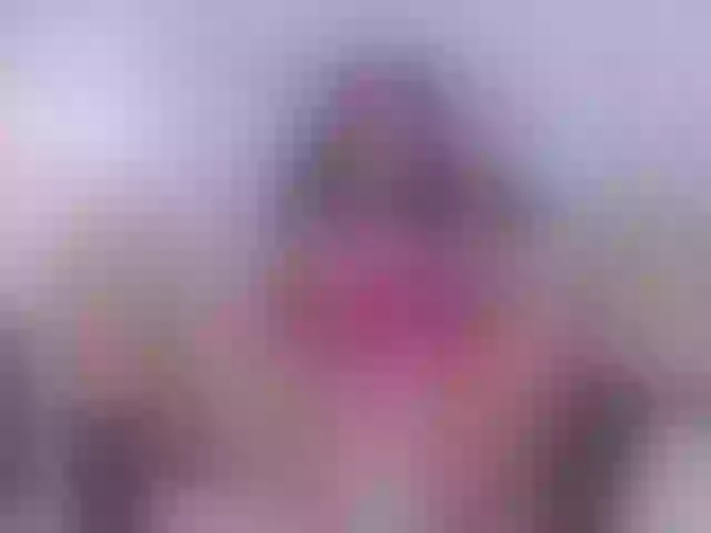 Live sex webcam photo for RihannaGrey #277243135