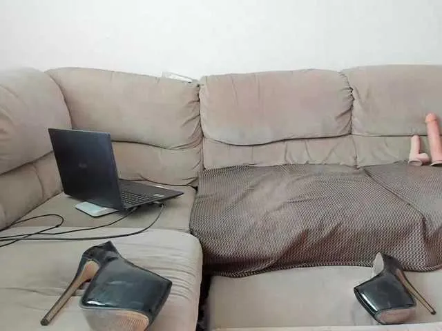 Live sex webcam photo for RikkiSinclair #277697267