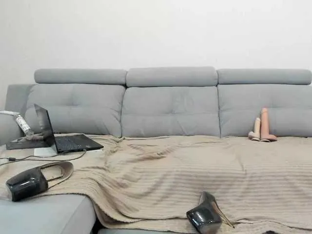 Live sex webcam photo for RikkiSinclair #291940211