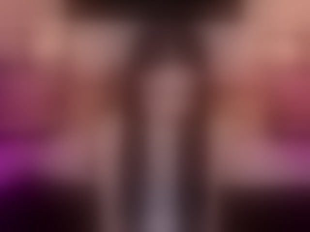 Live sex webcam photo for RileyChoi #294243808