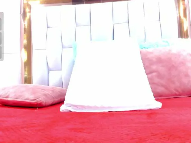 Live sex webcam photo for RileySweet #292048041