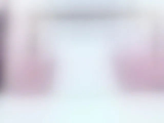Live sex webcam photo for RileySweet #293309954