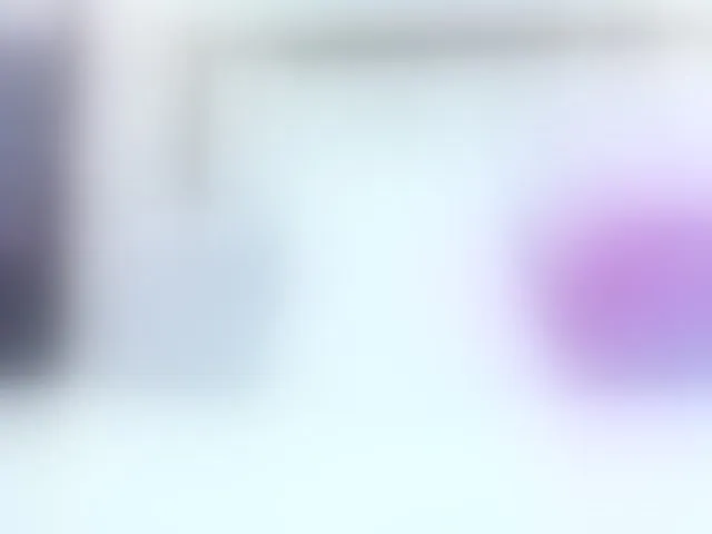 Live sex webcam photo for RileySweet #293632099