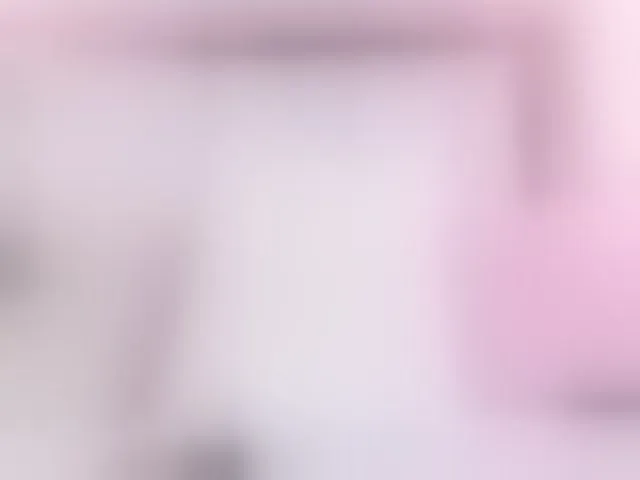 Live sex webcam photo for RileySweet #294272804