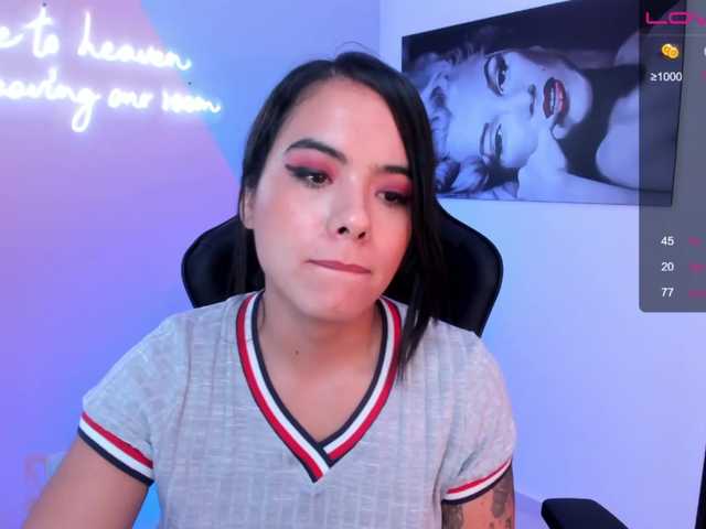 Live sex webcam photo for RileyWills #271987163