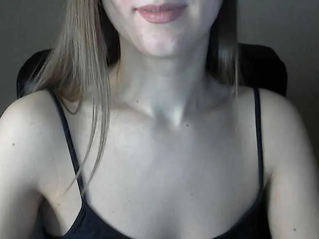Live sex webcam photo for Rimaxxxx #276859901
