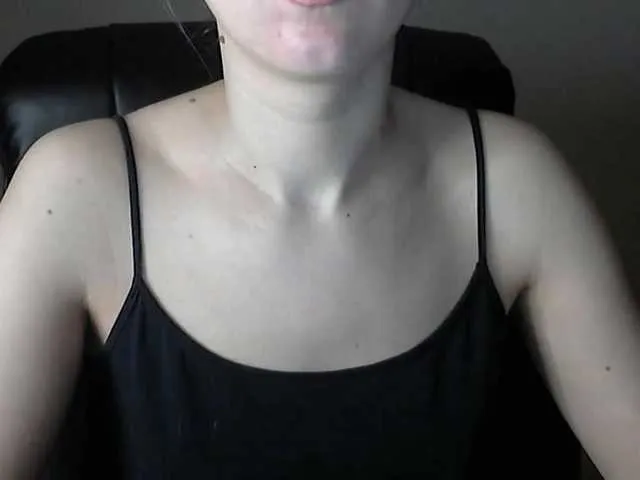Live sex webcam photo for Rimaxxxx #276869303