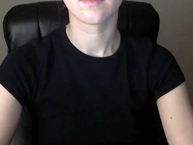 Live sex webcam photo for Rimaxxxx #277050442