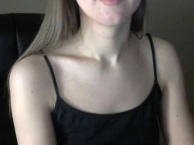 Live sex webcam photo for Rimaxxxx #277095234