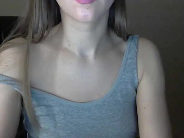 Live sex webcam photo for Rimaxxxx #277231188