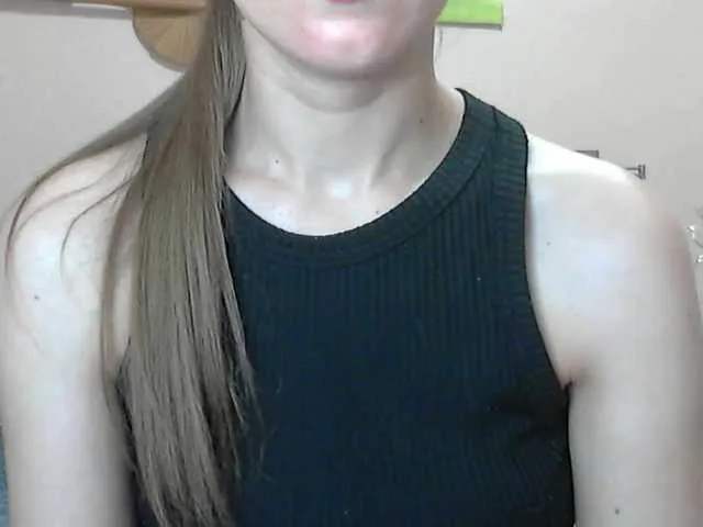 Live sex webcam photo for Rimaxxxx #291233569