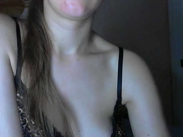 Live sex webcam photo for Rimaxxxx #291524937