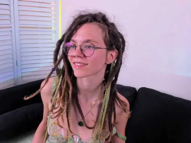 Live sex webcam photo for Rin-Skylar #291569673
