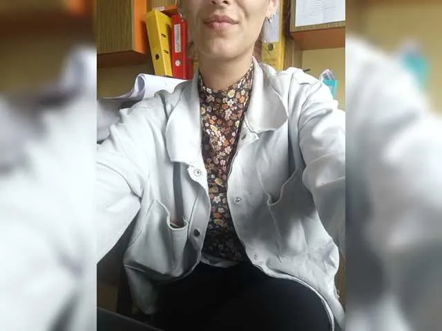 Live sex webcam photo for Rinaa-Mary #273675565