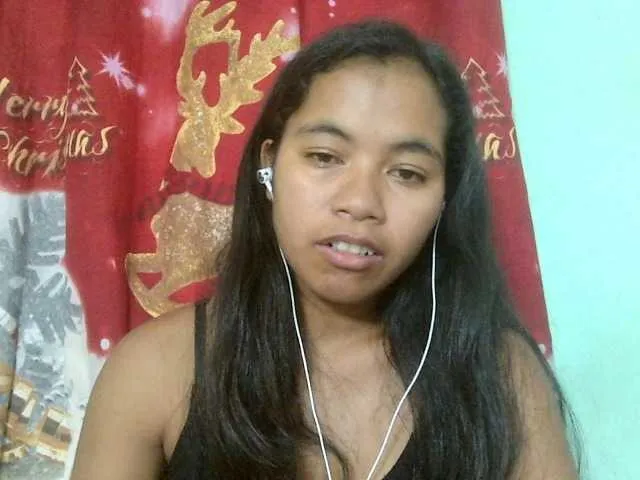 Live sex webcam photo for Rinahaldy #290733043