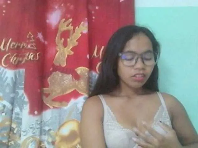 Live sex webcam photo for Rinahaldy #290800466