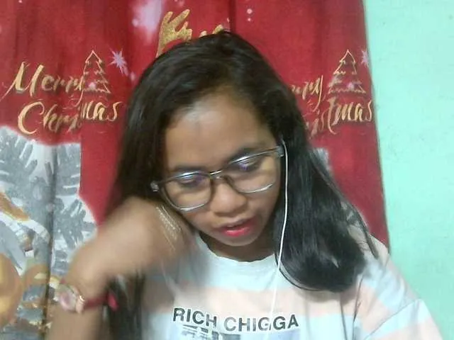 Live sex webcam photo for Rinahaldy #290807299