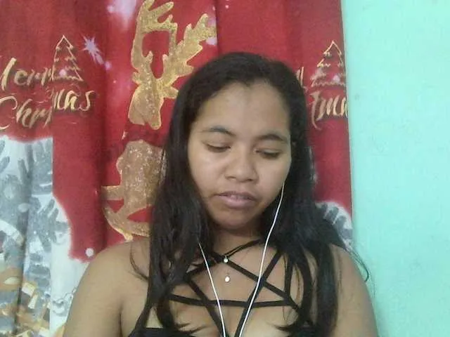 Live sex webcam photo for Rinahaldy #290835390