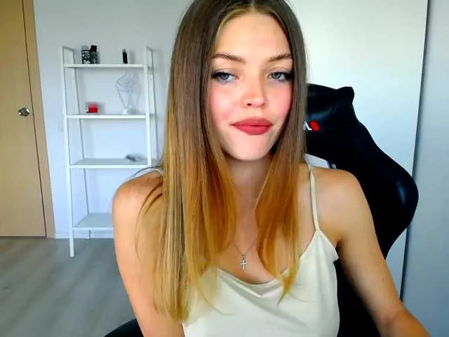 Live sex webcam photo for Rinettaa #274583520