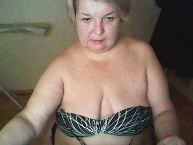 Live sex webcam photo for RipePussy #276265777