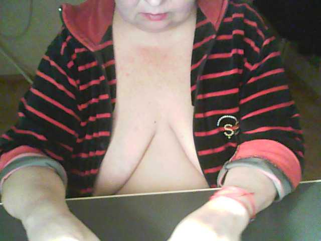 Live sex webcam photo for RipePussy #276372990