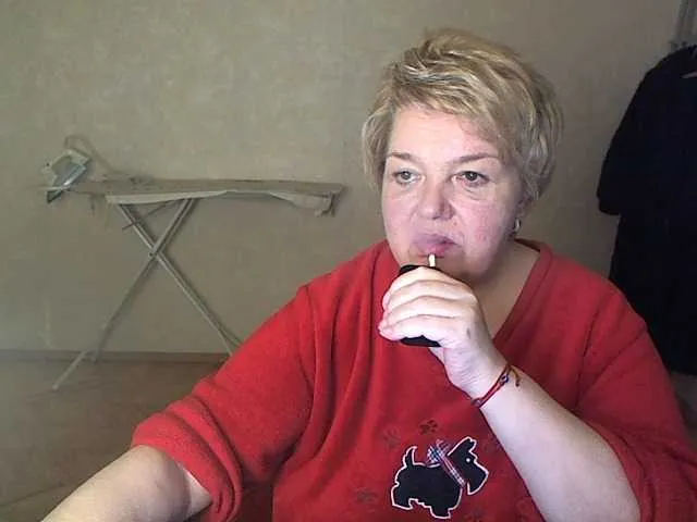 Live sex webcam photo for RipePussy #277418634