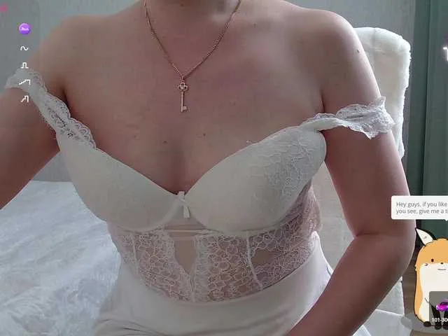 Live sex webcam photo for RiraRita #292899497