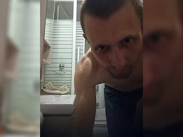 Live sex webcam photo for Risky1a #276118876