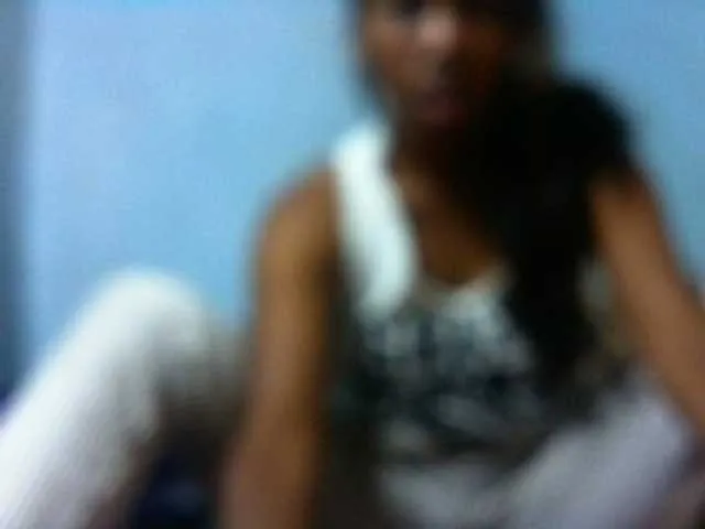 Live sex webcam photo for Rissah1 #276335650