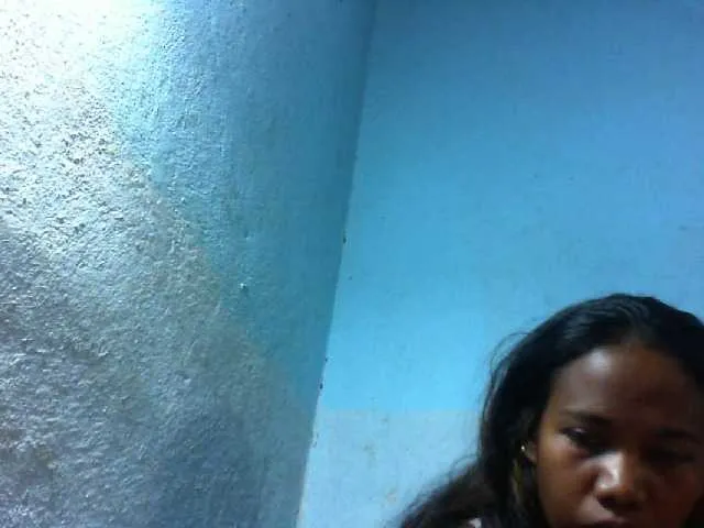 Live sex webcam photo for Rissah1 #276338153