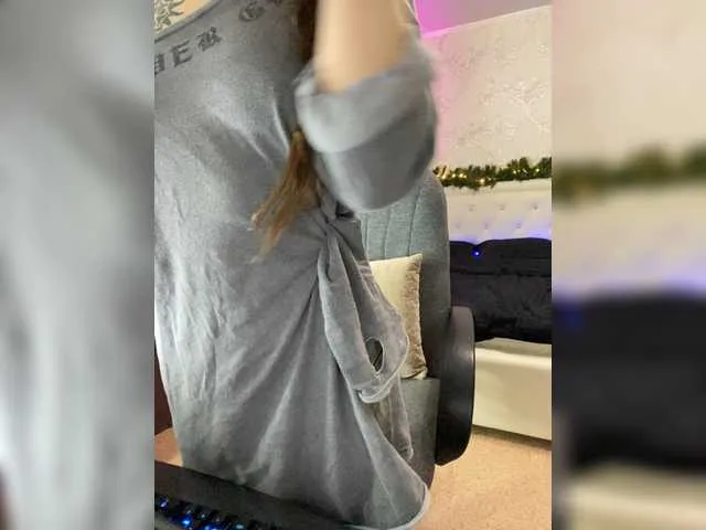 Live sex webcam photo for RitaAdler #271965201