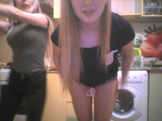 Live sex webcam photo for RitaAzure #151958987