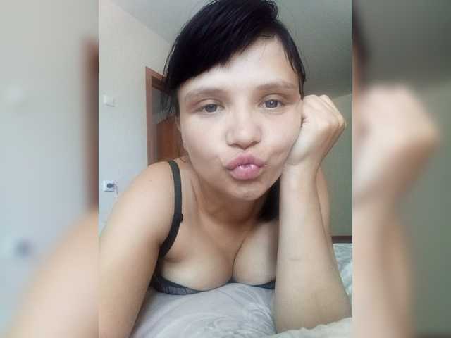 Live sex webcam photo for RitaDemi #274380701