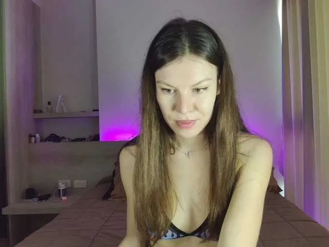 Live sex webcam photo for RitaRoter #293663367