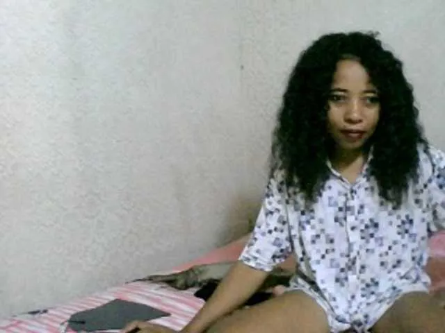 Live sex webcam photo for Ritchy144 #277534408