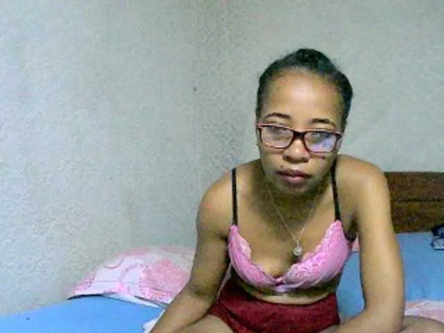 Live sex webcam photo for Ritchy144 #277662540